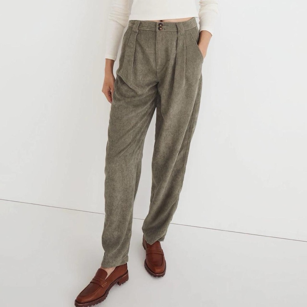 Madewell Corduroy High-Rise Taper Pants in Distant Surplus